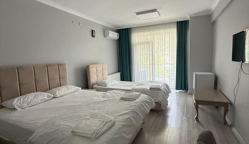 Room, Mountain View