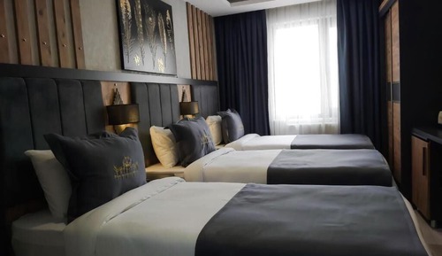 Triple Room, City View