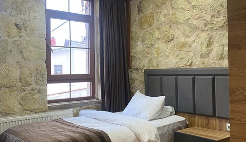 Single Room, Valley View
