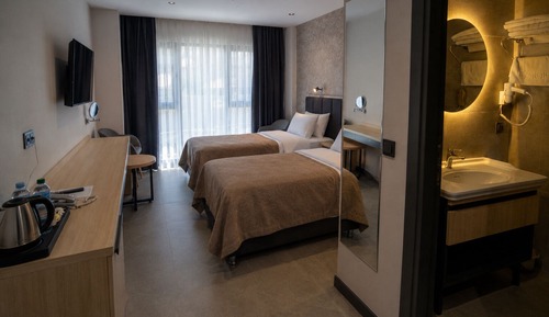 Superior Twin Room, Valley View