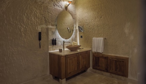 Junior Suite (Caves)