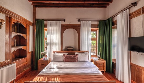 Deluxe Room, Garden View