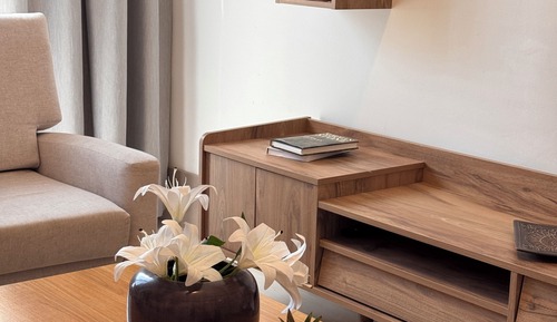 Deluxe Suite, Partial Sea View