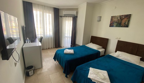 Twin Room, Balcony, City View