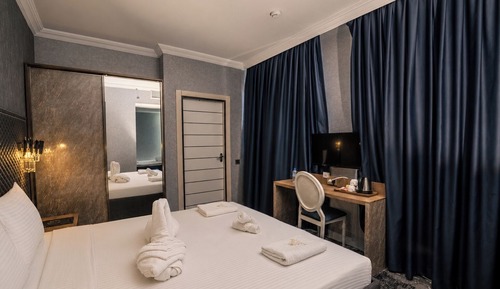 Comfort Triple Room