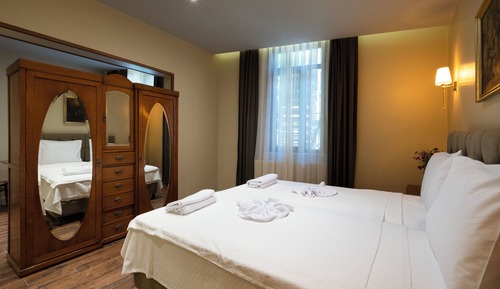 Club Room, 1 King Bed with Sofa bed, Non Smoking