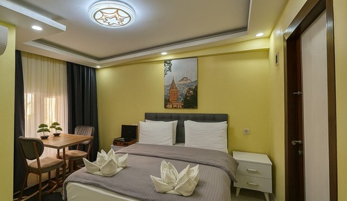 Economy Double Room