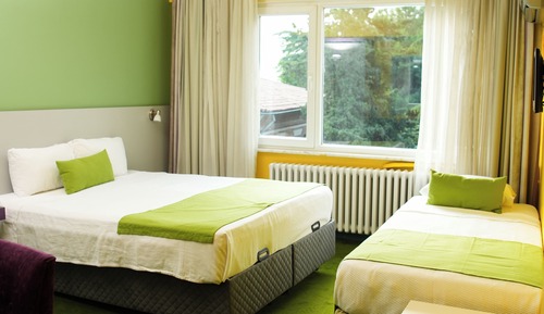 Comfort Triple Room