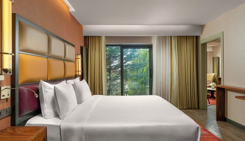 One Bedroom Suite Room Garden View