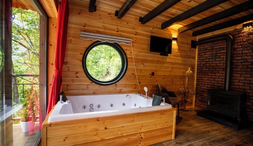 Deluxe Bungalow