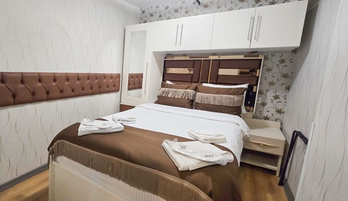 Economy Room