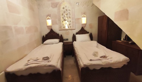 REYHANI ROOM