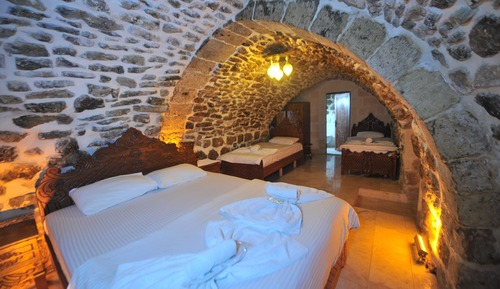 ARTUKHAN ROOM