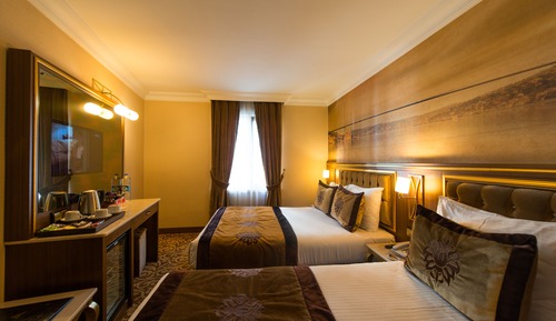 Triple room