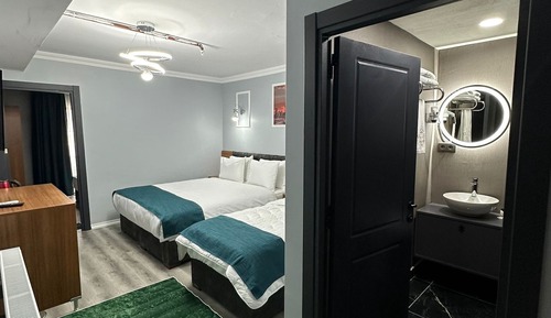 Standard Quadruple Room