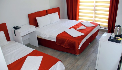 Comfort Triple Room, City View