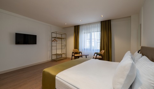 Deluxe Double Room, City View