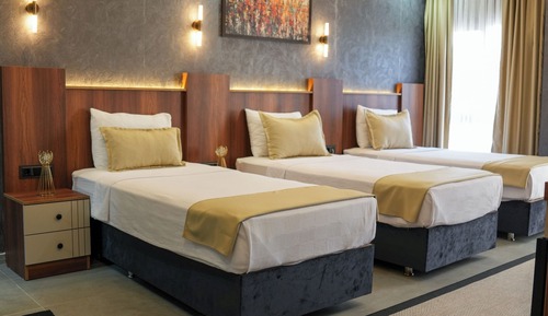Standard Triple Room, City View