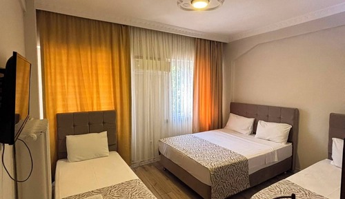Room, City View