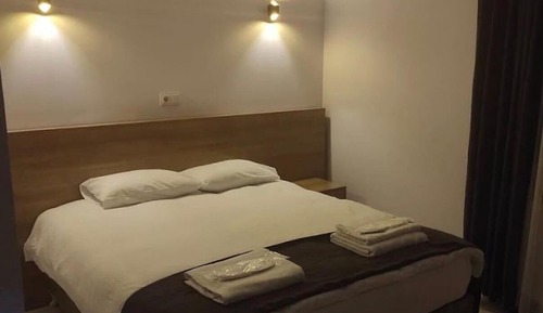 Classic Room, Lake View