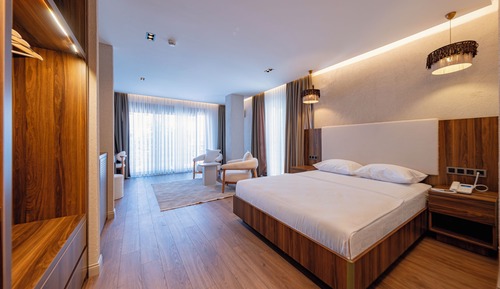 Deluxe Suite, Garden View