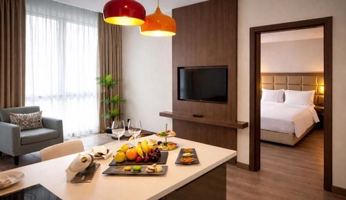 Deluxe Condo, City View