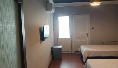 Superior Quadruple Room, City View