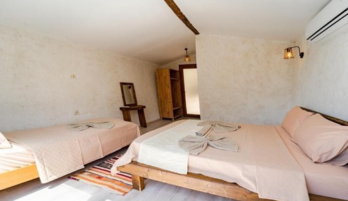Standard Triple Room, Balcony, Sea View
