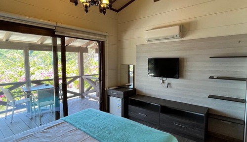 Deluxe Bungalow