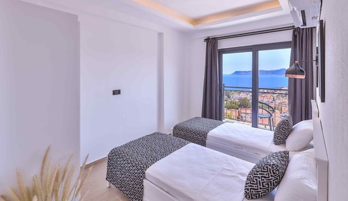 Basic Apartment, Balcony, Sea View
