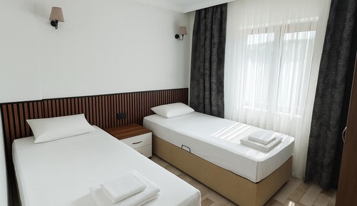 Classic Double or Twin Room, City View