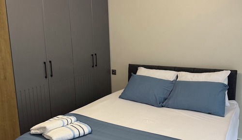 Deluxe Studio Suite, City View
