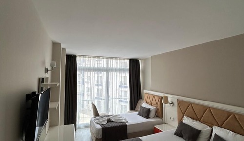 Comfort Triple Room
