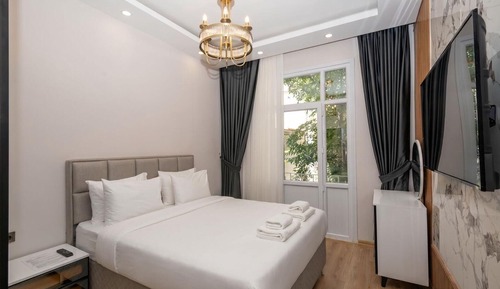 Annex King Three Bedroom Suite 