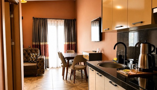 Deluxe Penthouse, 1 Queen Bed with Sofa bed, Non Smoking, City View