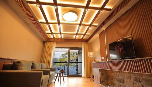 Suite Room