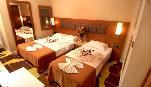 Triple Room