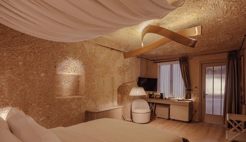 Homelike Cave Room, Twin