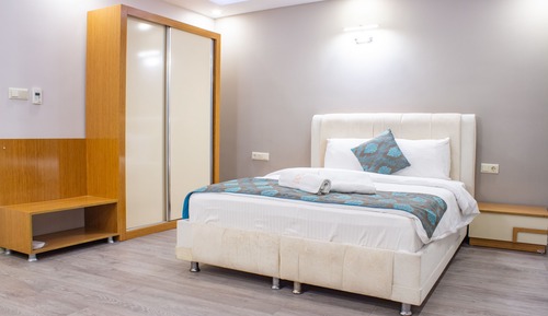 Royal Suite (Queen)