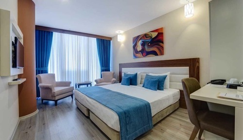 Standard Double or Twin Room, City View