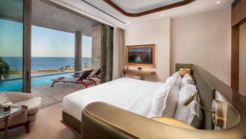Deluxe Double Room with Balcony and Sea View