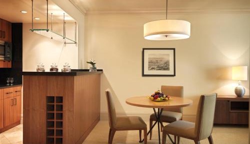 Grand King Suite with Lounge Access