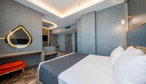 Large Double Room