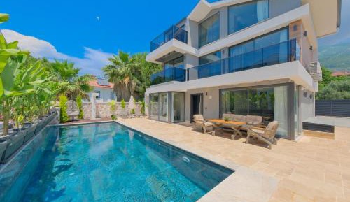 Deluxe Villa
