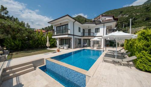 Villa with Private Pool