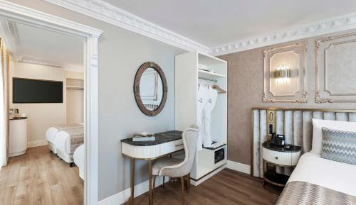 Two-Bedroom Suite