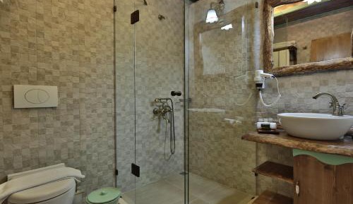 Twin Room with Pool View