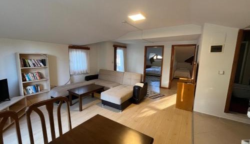 Family Room with Garden View