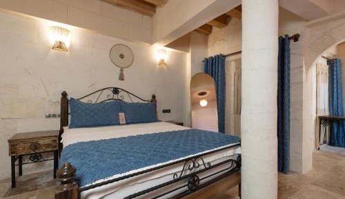 Deluxe Room with Jacuzzi