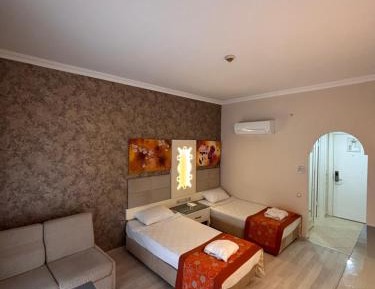 Twin Room with Balcony